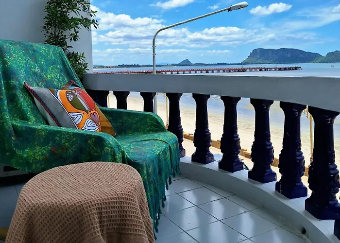Jungle Cafe And Guesthouse